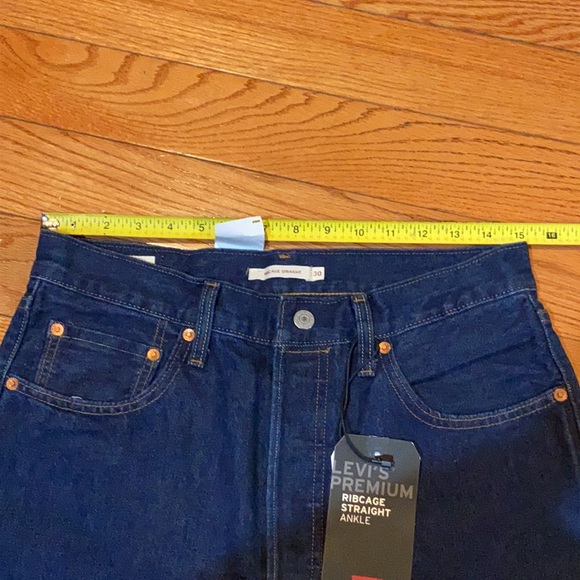 🔥🔥Levi's Premium RIBCAGE STRAIGHT SELVEDGE JEANS - Picture 7 of 10